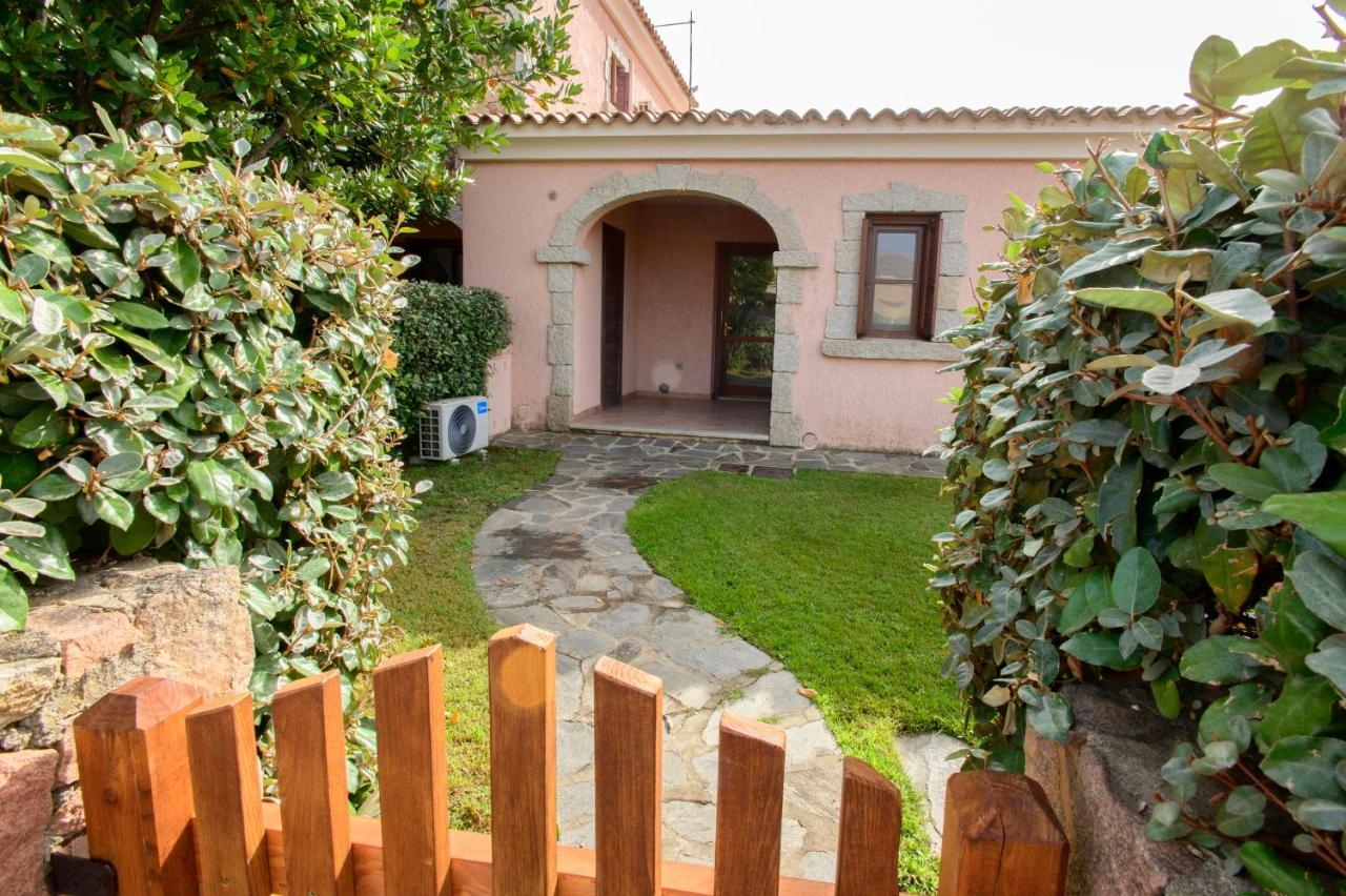 Ville Del Mar San Teodoro  Kültér fotó