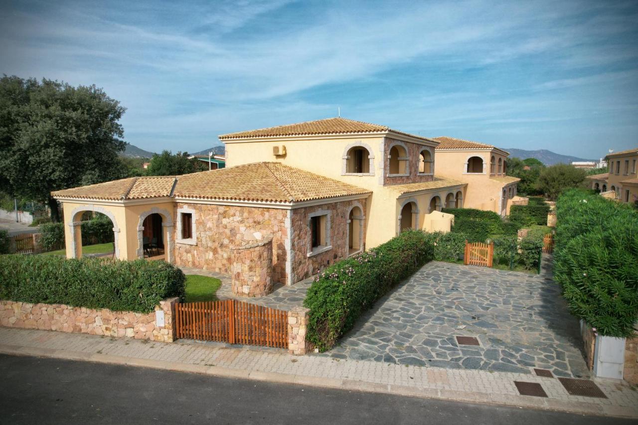 Ville Del Mar San Teodoro  Kültér fotó